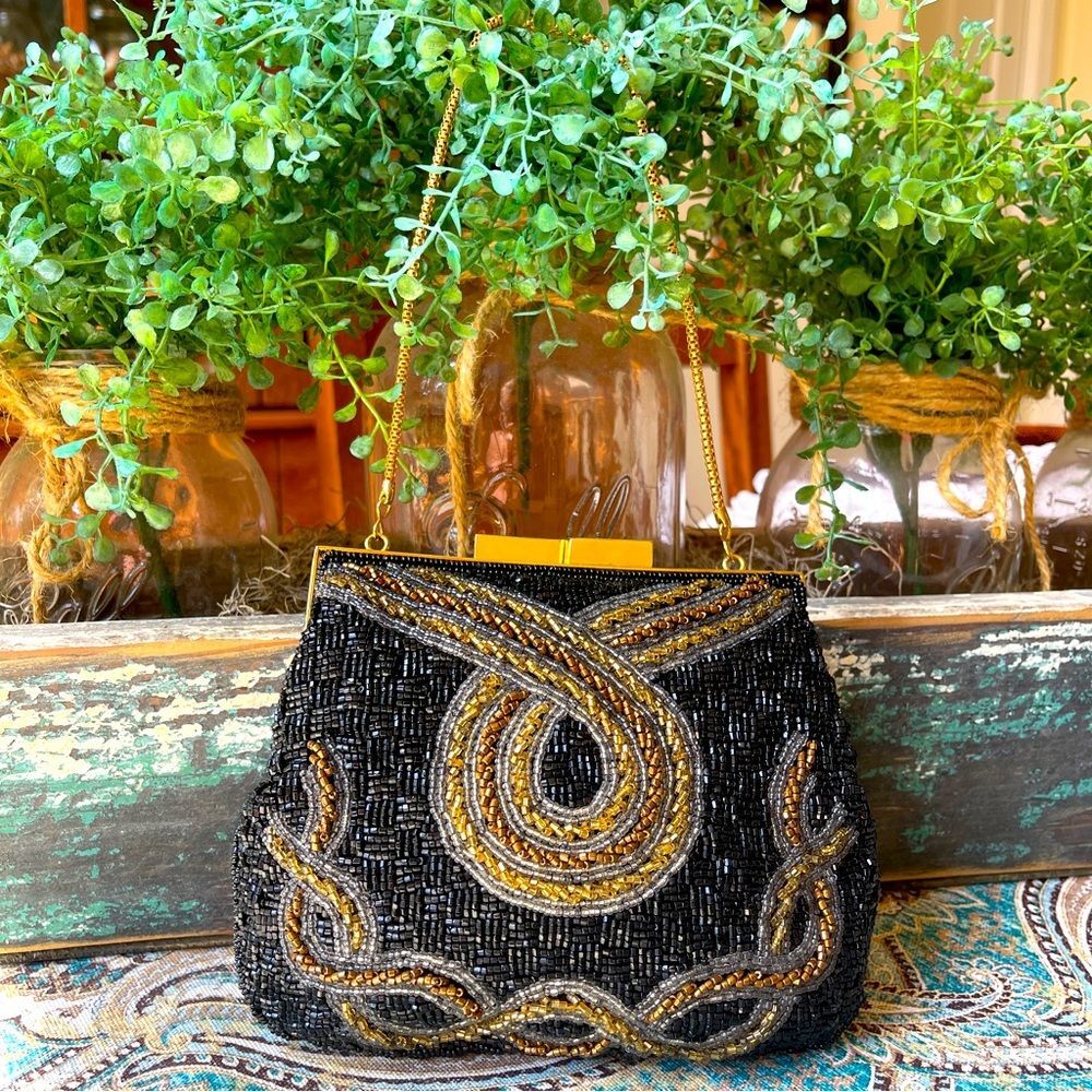 Fine Arts Bag Co Beaded Evening Purse Black Gold Chain Vintage Hong Kong